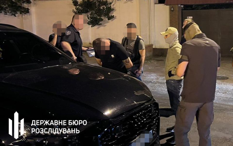 В Одесі на хабарі впіймали поліцейського