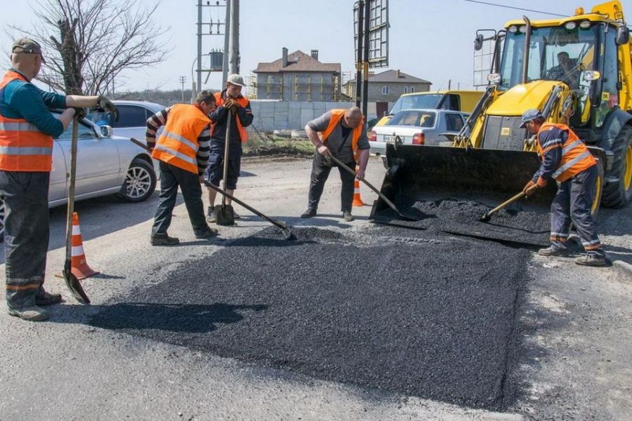 Ямковий ремонт доріг в Миколаєві