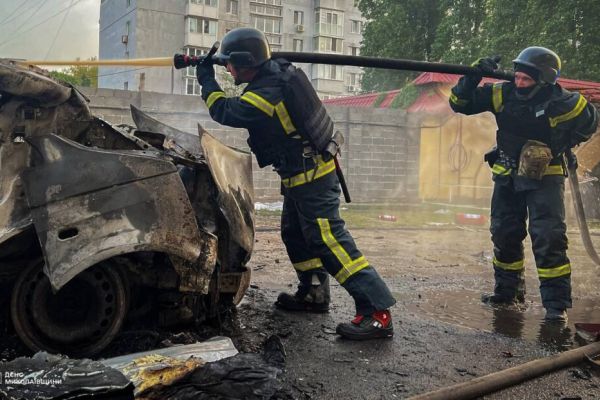 Розслідування вибуху на парковці в Миколаєві