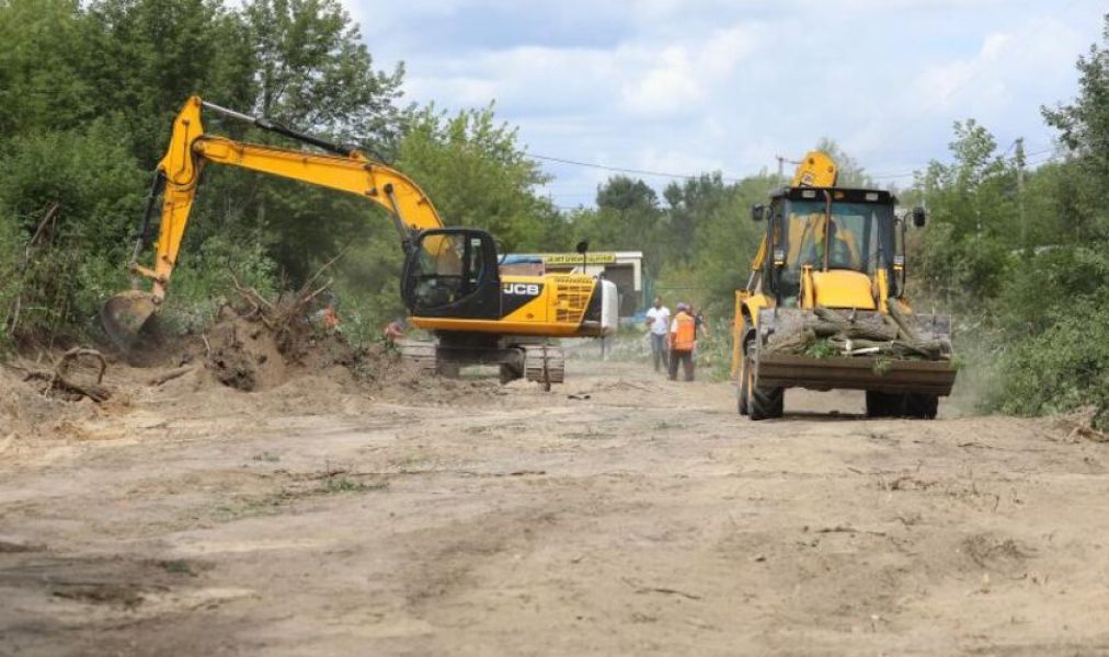 Ремонт дороги до кладовища в Миколаївці