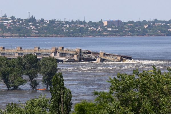 Підрив Каховської ГЕС