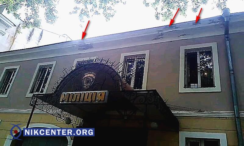 Вблизи - совсем плохо. При этом внутри еще хуже, чем снаружи. Средства на его ремонт областное милицейское начальство найти не может