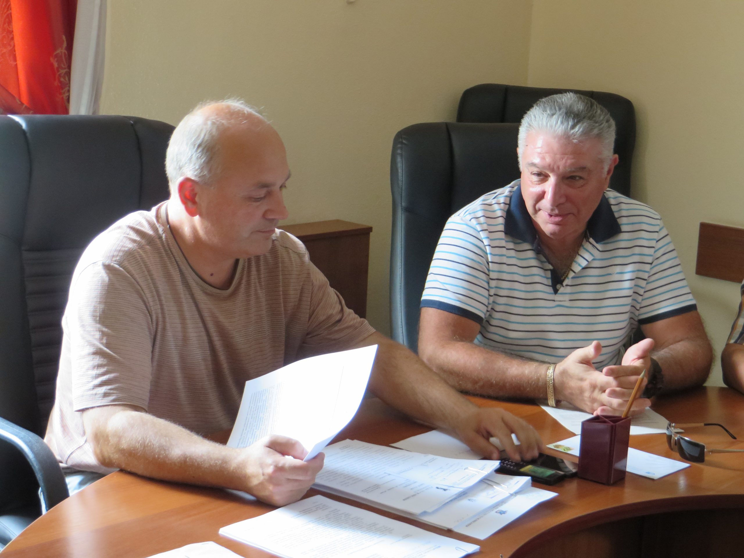 Слева - Александр Бернацкий, справа - Юрий Мостовой