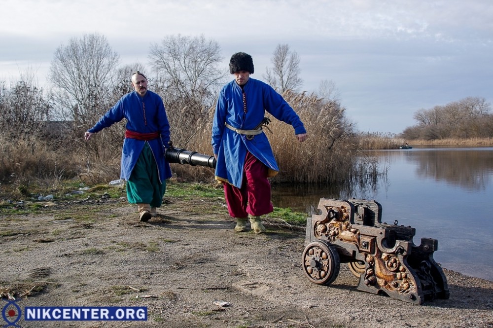 Подготовка пушки к бою