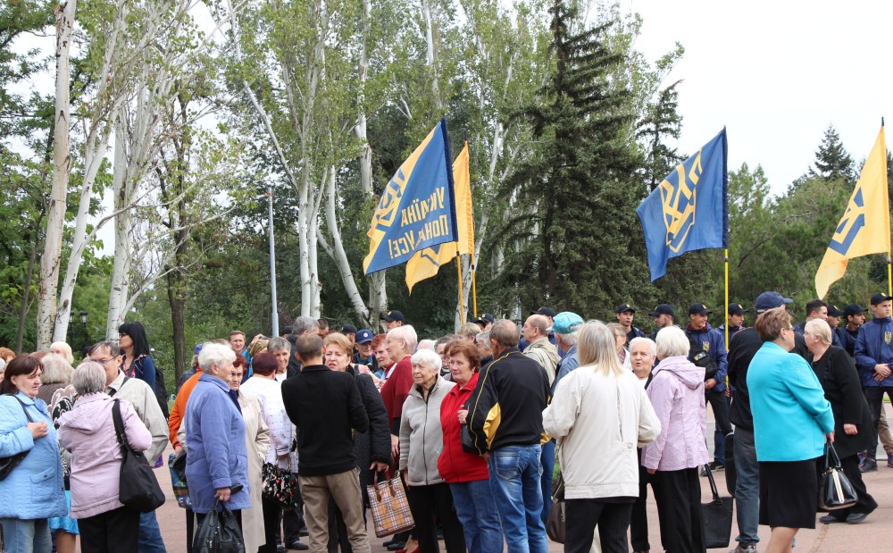 Мітинг миколаївців проти керуючої компанії 