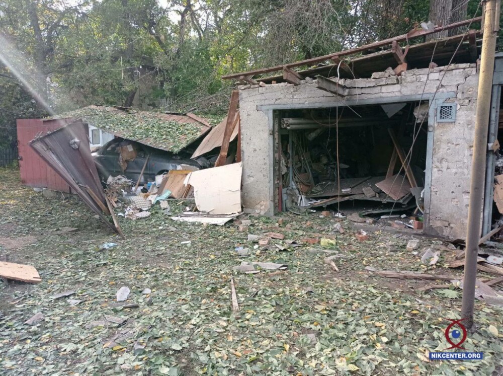 Постраждали гаражі 