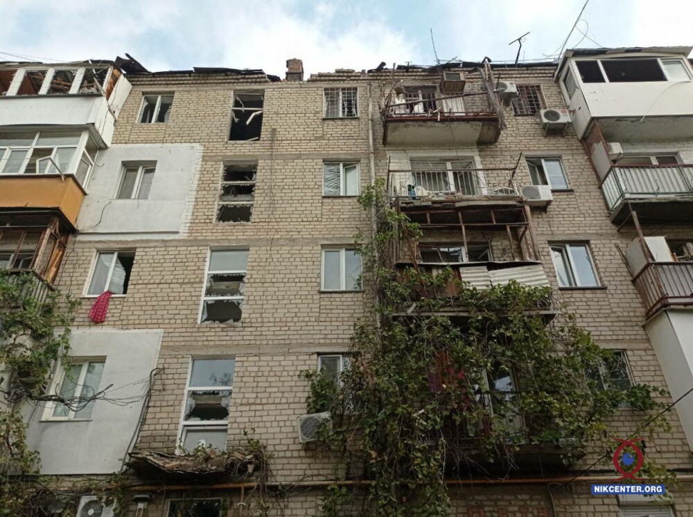 В інших прилеглих будинках вилетіли всі вікна