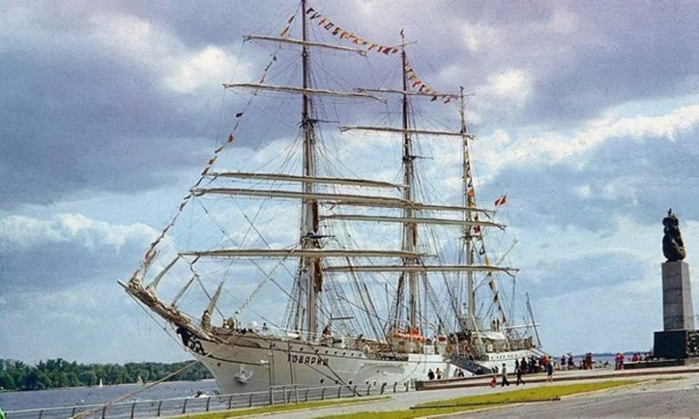 Барк "Товариш" - в реальності.