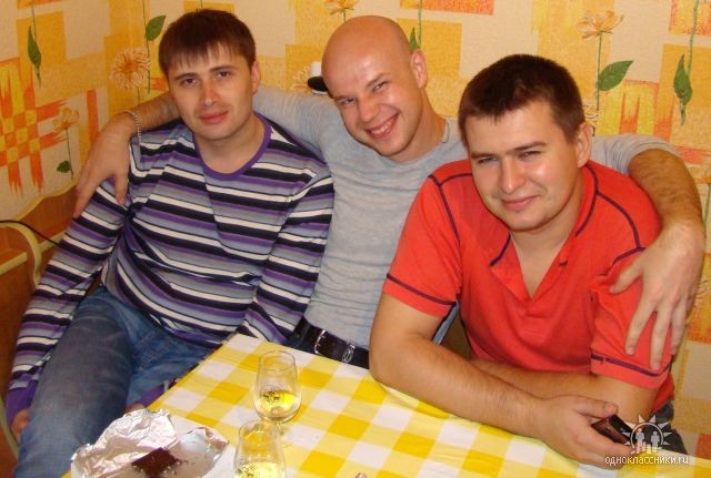  справа Николай Вершинин