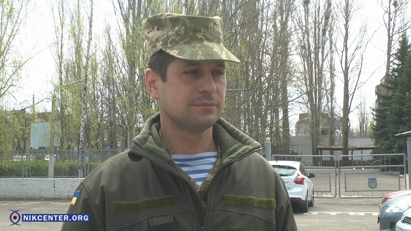 Начмед десантников Сергей Толкачев считает, что бензиновые двигатели "Ковчегов" никуда не годятся