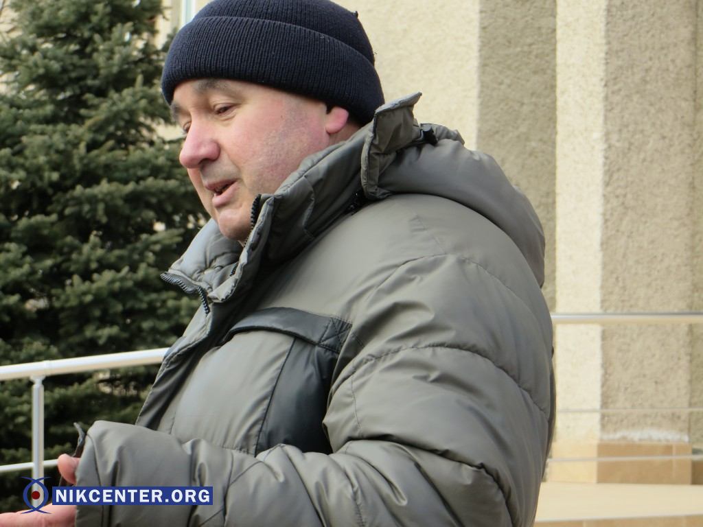 Отец арестованного журналиста Василий Захарчук