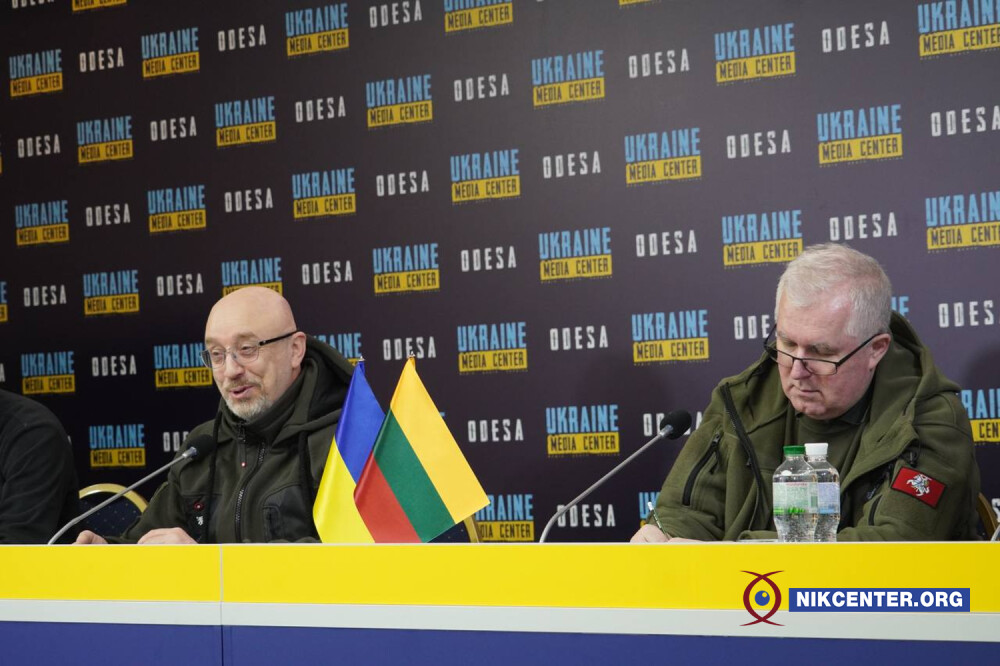 Міністр оборони України Олексій Резніков та міністр оборони Литви Арвідас Анушаускас