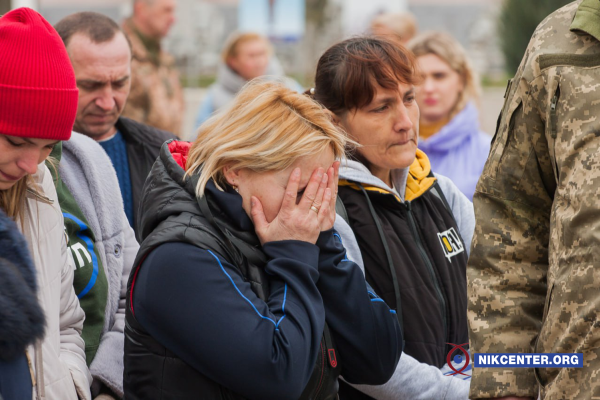 У Миколаєві вшанували пам'ять загиблих у зруйнованій казармі