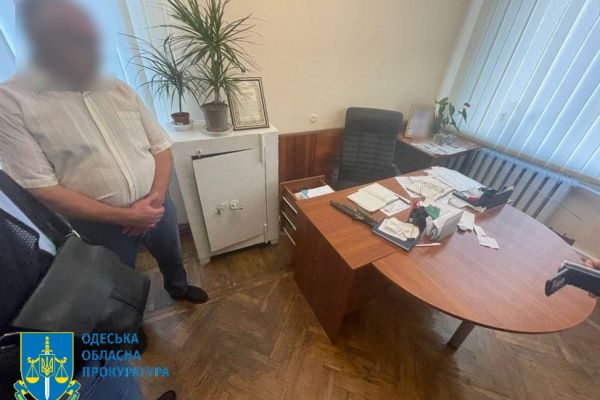 В Петропавлівському лісництві працювала злочинна група з лісорубів