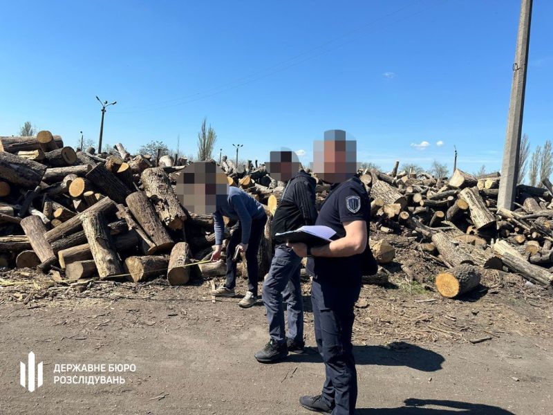 Військового посадовця з Миколаєва викрили на багатомільйонній крадіжці