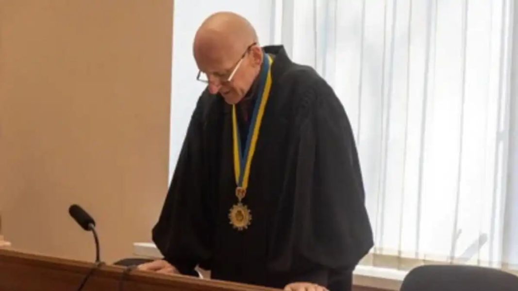 Звільнили суддю Віктора Попревича