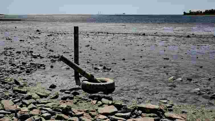 Каховська дамба