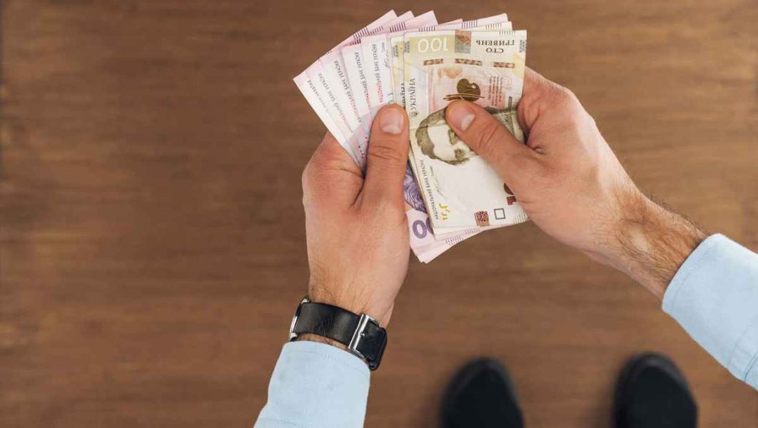 На Миколаївщині посадовець незаконно нараховував премії