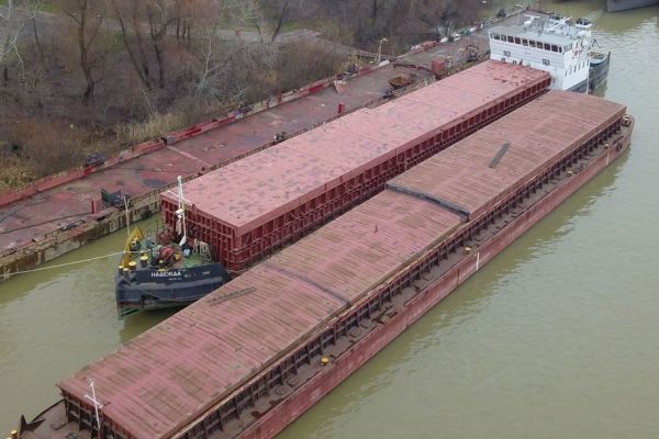 Продаж білоруського судна Надежда